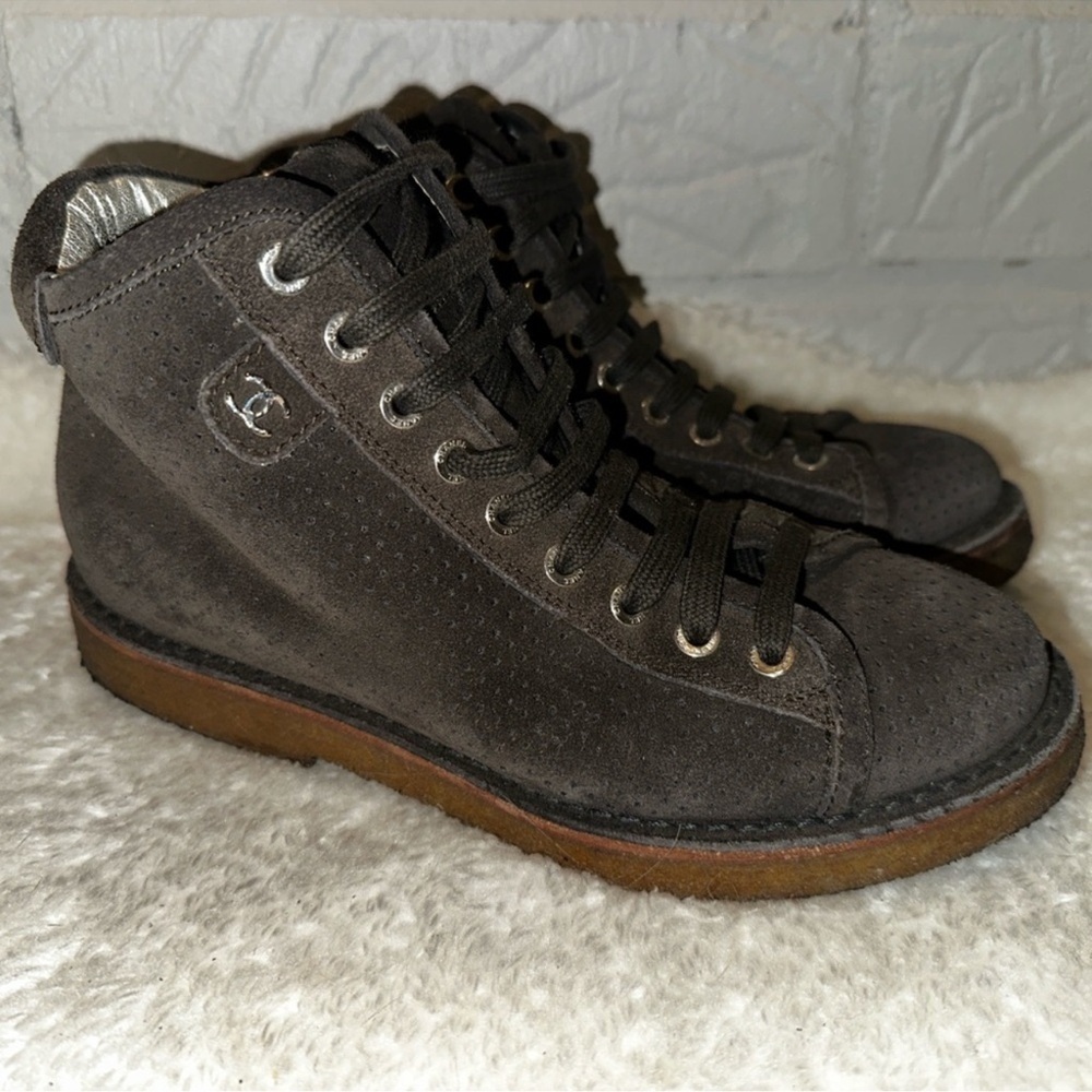 Chanel Interlocking CC Logo Brown Bootie Size 36 - Picture 3 of 13